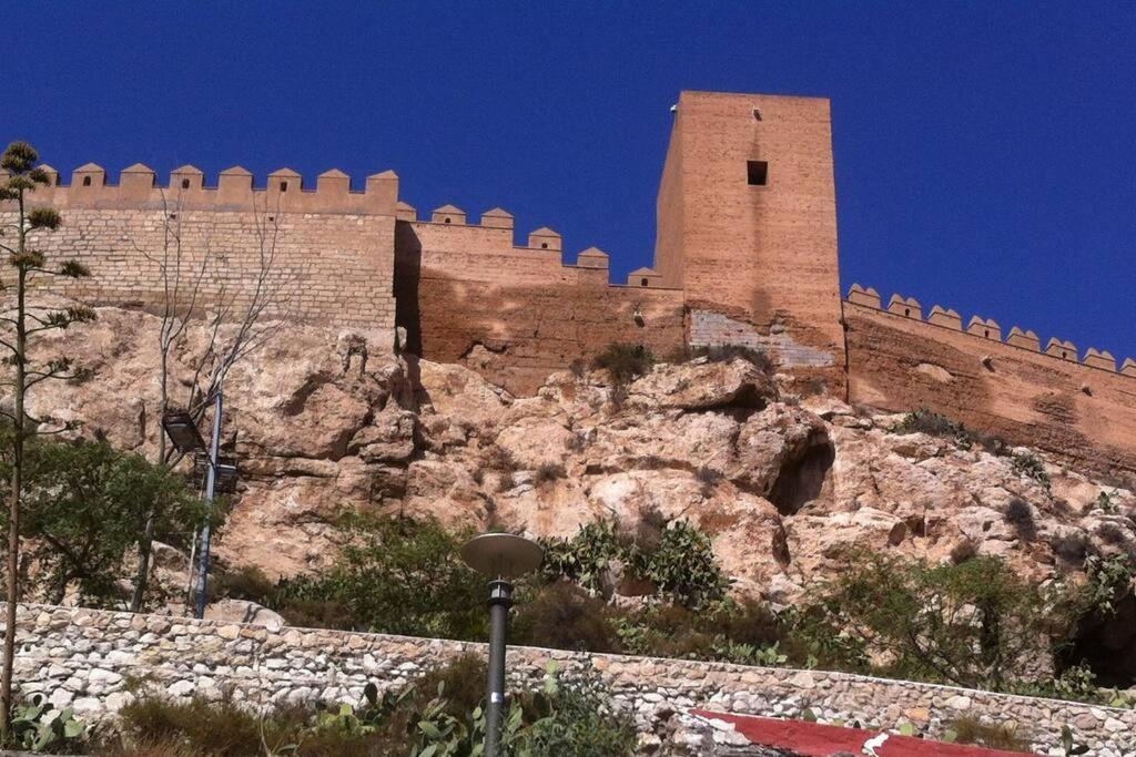 Precioso Piso En Almeria Centro Con Parking Gratis Exterior photo