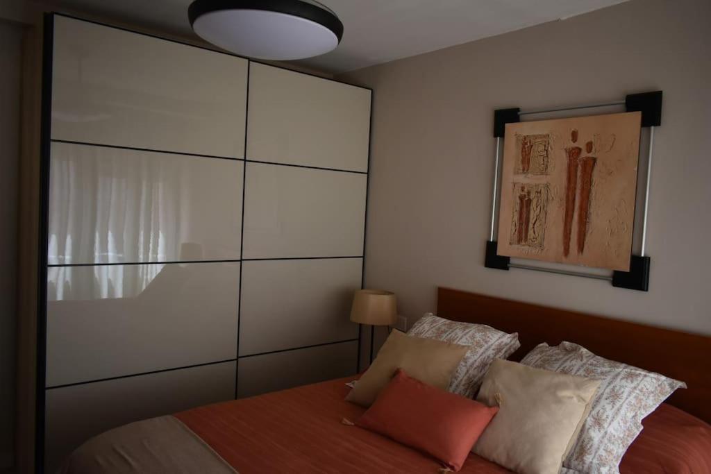 Precioso Piso En Almeria Centro Con Parking Gratis Exterior photo