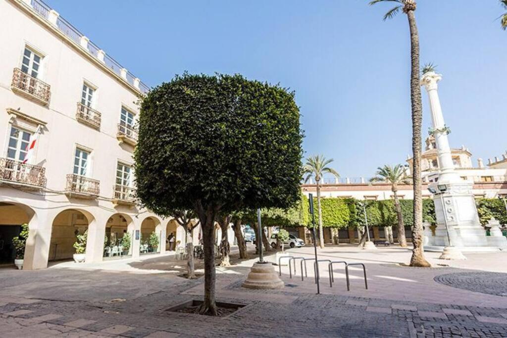 Precioso Piso En Almeria Centro Con Parking Gratis Exterior photo